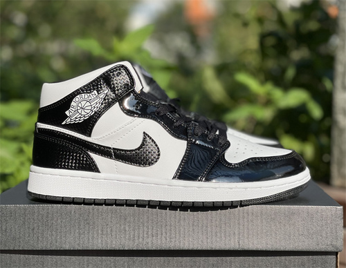 Original version_ Air Jordan 1 MID patent leather Oreo_ the goods number_ DD1649-001_ full code shipment 36--45-d184bda6